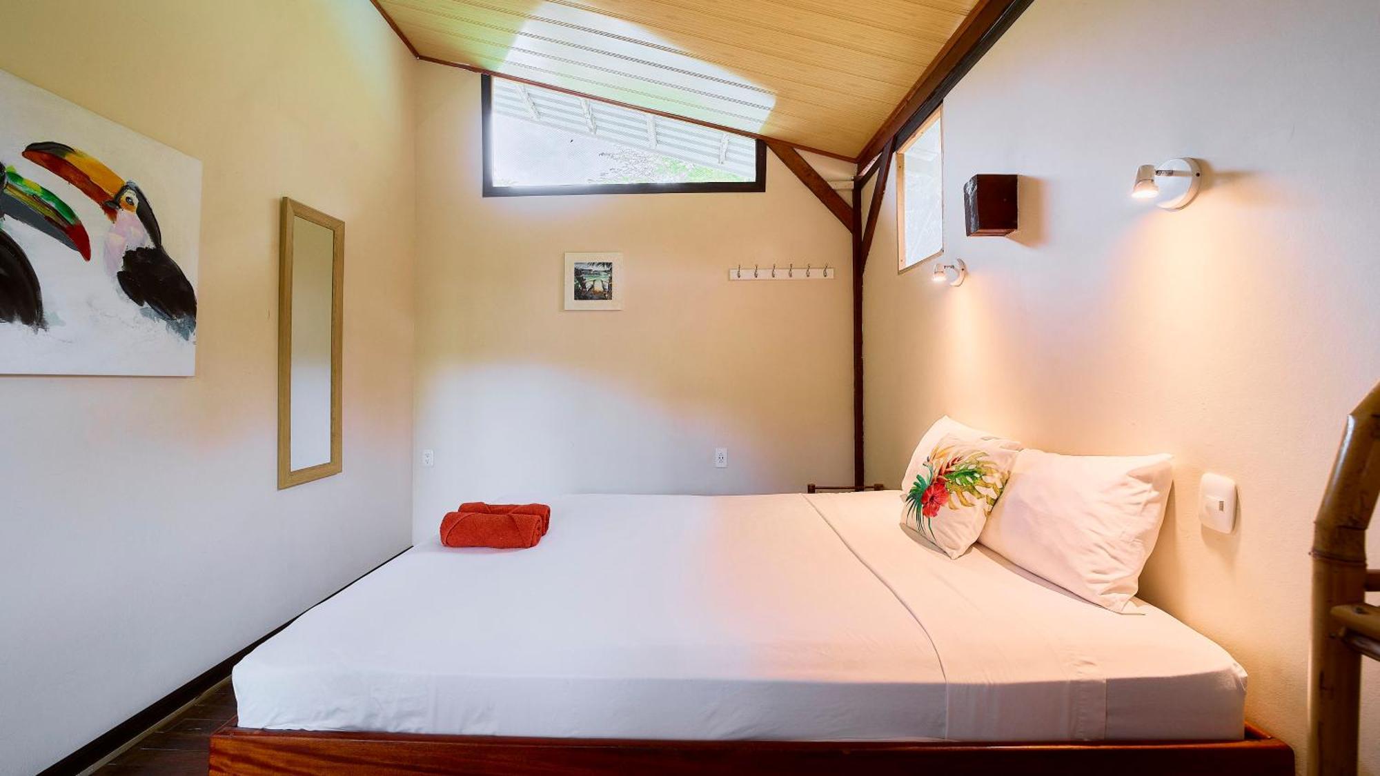 Puerto Viejo de Talamanca Cabinas Montesol מראה חיצוני תמונה