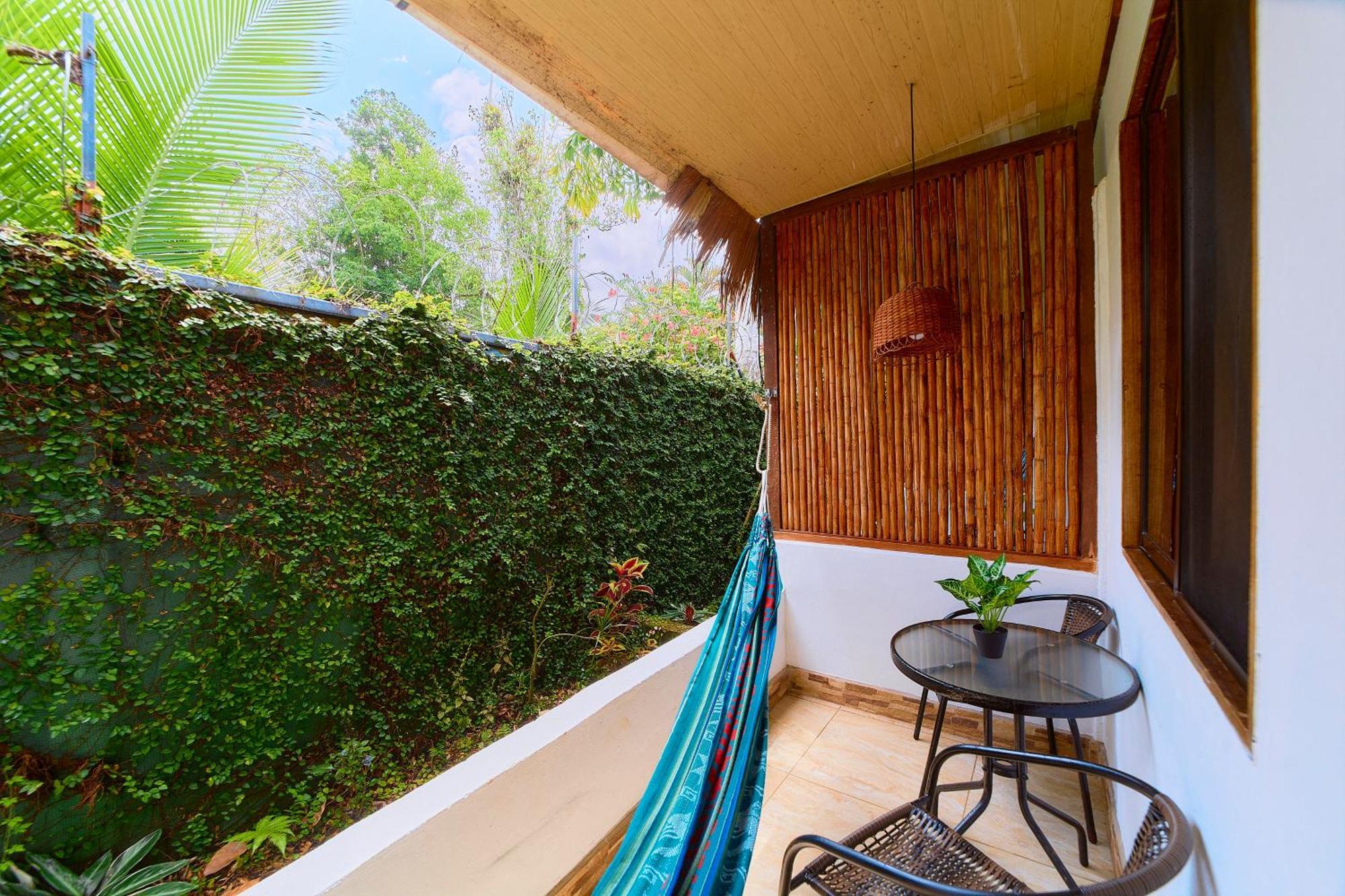 Puerto Viejo de Talamanca Cabinas Montesol מראה חיצוני תמונה